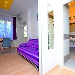 Violet Sea Breeze Daire *