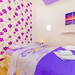 Daire Violet Sea Breeze